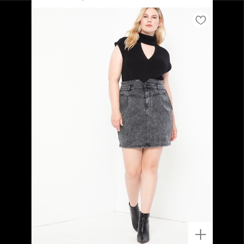 Sweater & high waisted denim skirt
